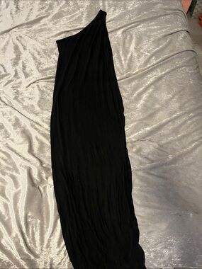 One-Shoulder Black Maxi Dress